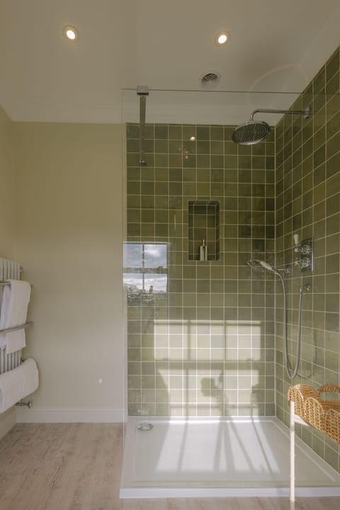 Hawthorn En-suite Bathroom