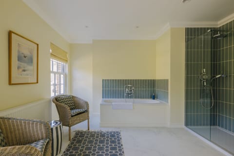Hornbeam En-suite Bathroom