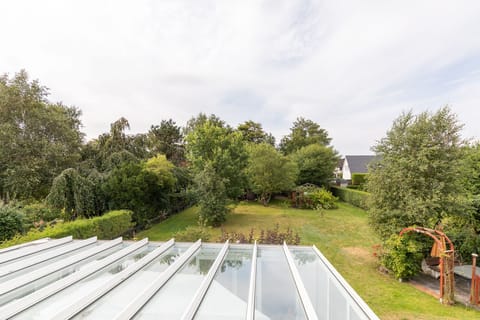 View from the balcony into the garden