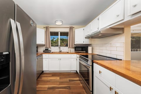 Kitchen fully stocked with all your cooking needs