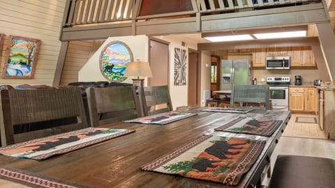 Gatlinburg Lodge Int 005-original