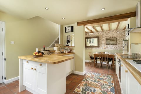 Whistlers Corner - Kitchen