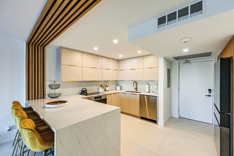 Kitchen | Keurig Coffee Maker | Blender | Toaster | Cooking Basics