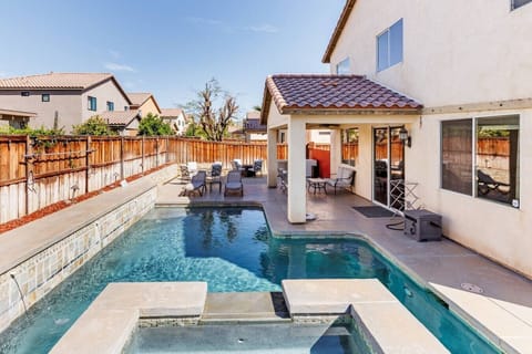 Sparkling Pool