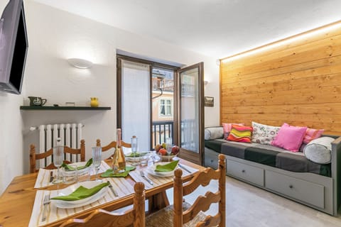 Living and dining room