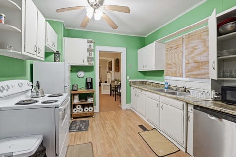 Indoors, Kitchen, Appliance, Ceiling Fan, Home Decor