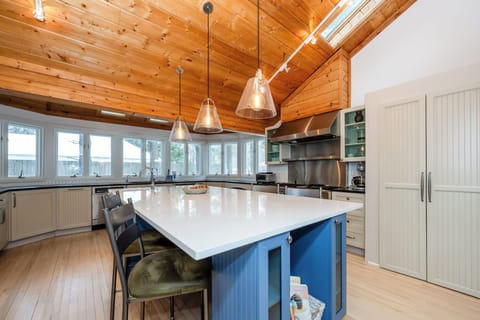 Island Seating For Two