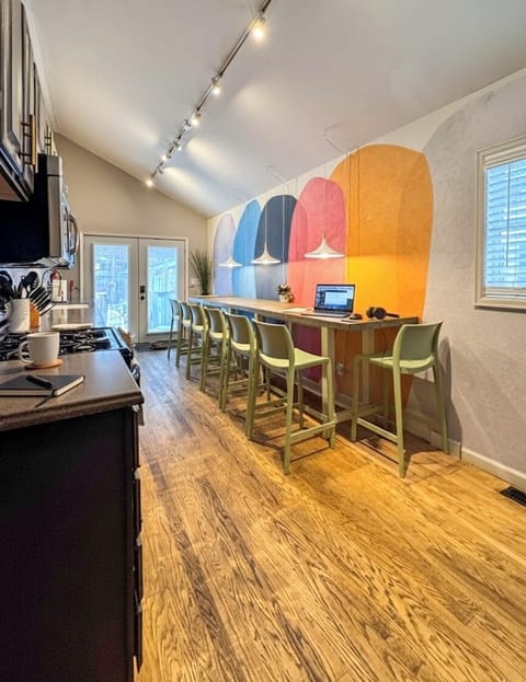 From laptop to lunch, a vibrant space for cooking, and getting things done.