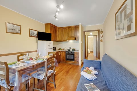Kitchen and dining area