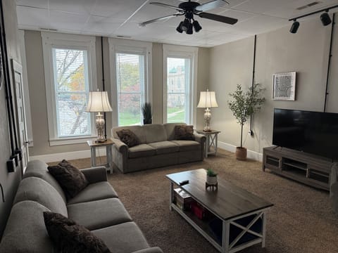 Living room - can sleep 4.