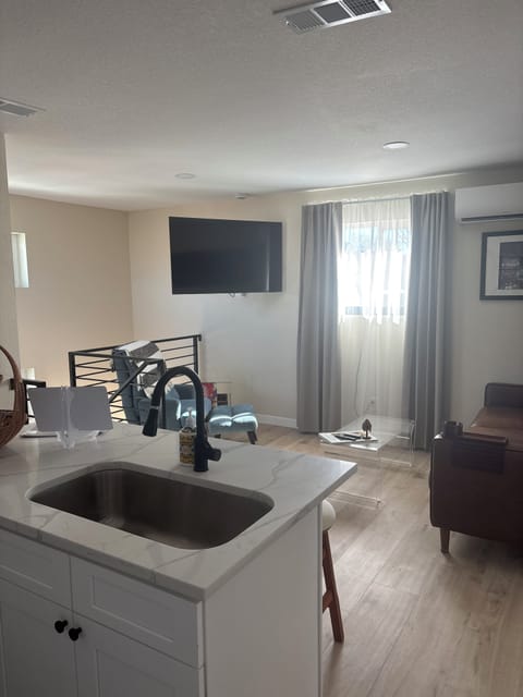 Modern living space in Denver’s Art District- bright living area w/ smart tv