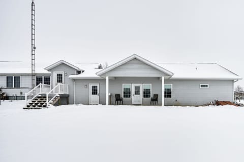 Millersburg Vacation Rental | 1BR | 1BA | 890 Sq Ft | Step-Free Access