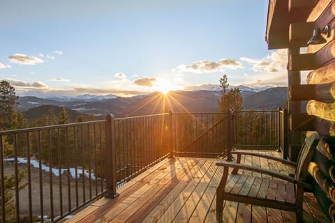 Stunning mountain views from the upper deck!