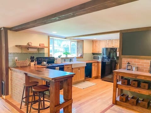 Dining island and coffee bar.