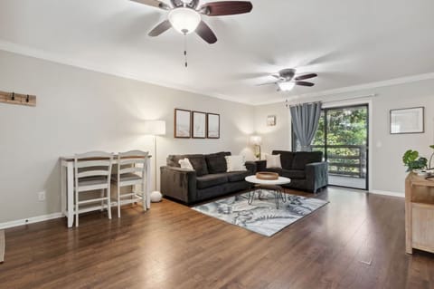 Spacious living room