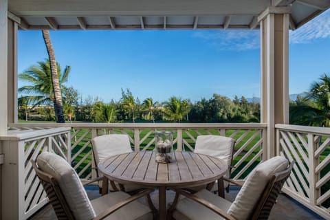 Beautifully appointed 1,237 sq. ft. retreat includes 2 bedrooms, 2 baths, and a bonus loft that sleeps 6 in total.