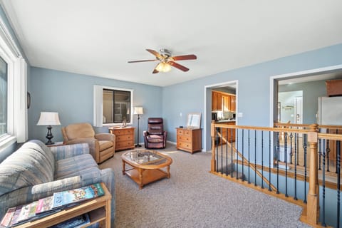 LAKEVIEW LIVING AREA