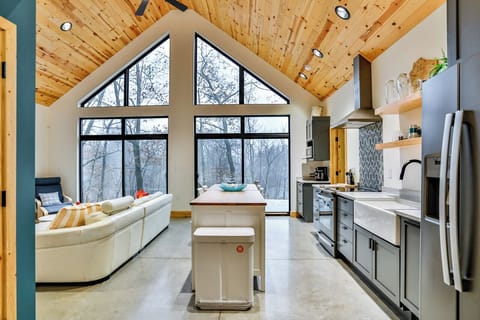 Fully equipped kitchen with modern appliances - perfect for home-cooked meals during your stay.