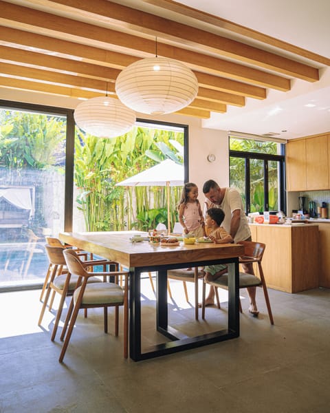 Expansive dining area with direct pool access - villa satu