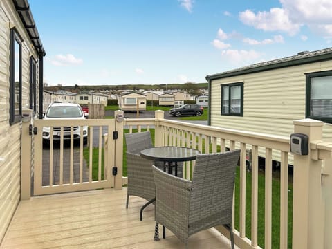 Terrace | Ali B&rsquo;s Craig Tara, Ayr