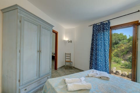 Autumn, Bedroom, Spring, Summer