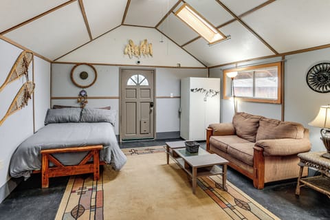 Dolores Vacation Rental | Studio | 1BA | 500 Sq Ft | 7 Steps to Enter