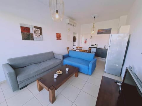 Living room - Kitchen area