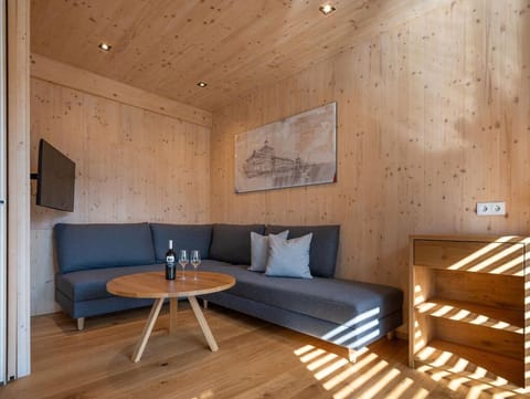 Deluxe garden apartment - Atelier Ronacher Apartment in Villach