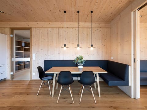 Deluxe garden apartment - Atelier Ronacher Apartment in Villach