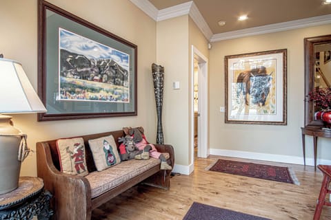 Front Entryway to sit and remove your shoes