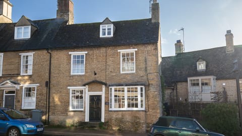 Traditional Cotswold cottage at first glance, Bell Cottage is a treasure trove of delightful details.