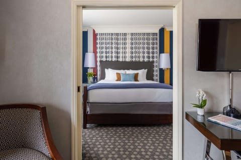 Corner One Bedroom Suite with Soaking Tub.