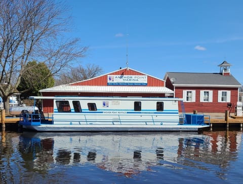 Houseboat exterior view.