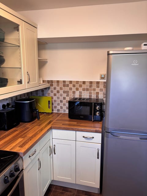 Full fridge freezer and microwave