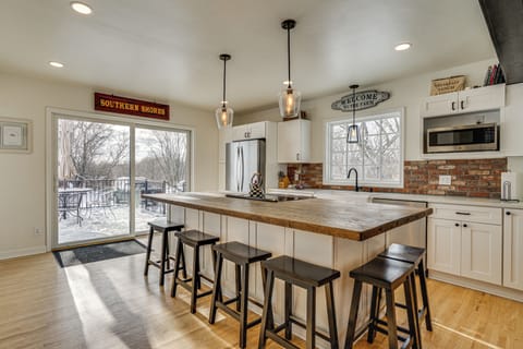 Scandia Vacation Rental | 3BR | 2BA | 2 Steps to Enter | 1,500 Sq Ft