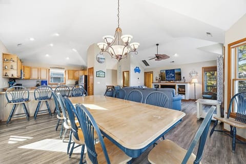 Top-Level Dining Room with Table (seats 10)