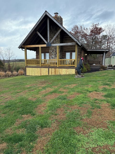 Side picture of cabin