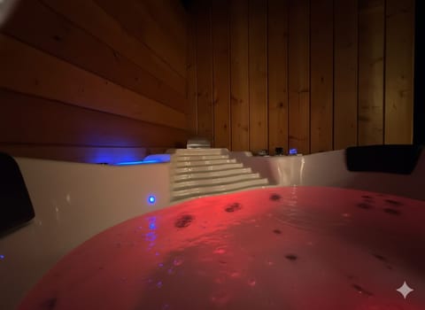 Indoor spa tub