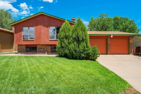 Comfortable & Central 3BR Home – Ideal Mid-Term Stay Near UCCS & Hospitals