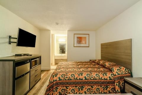 Bedroom. Interior and views may vary based on location and availability.