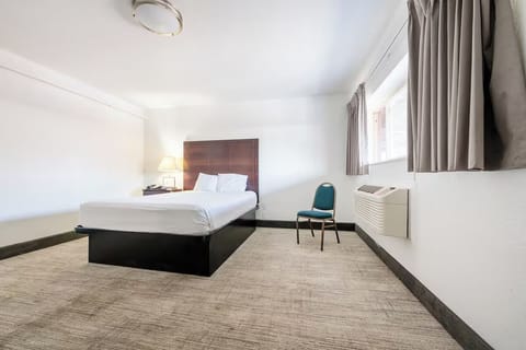 Bedroom. Interior and views may vary based on location and availability.