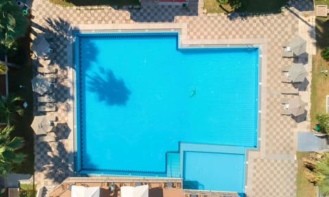 The Garden Hotel | HotelPraxis Group