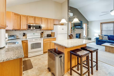 Kitchen | Dishwasher | Drip & Keurig Coffee Makers