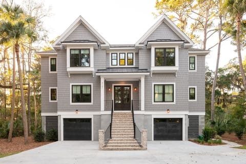 Welcome to 3151 Baywood Drive