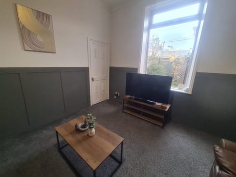 Living Room / Lounge