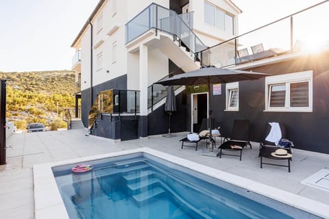 Holiday Home Swimming Pool