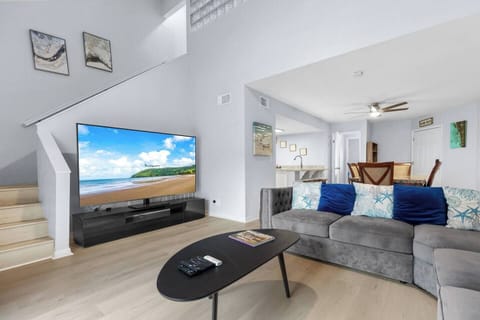 Gather comfortably with space to relax, dine, and connect all in one inviting coastal setting.