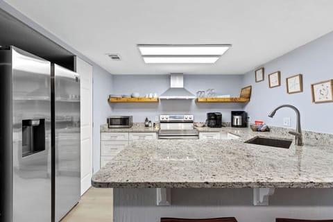 Enjoy stress-free meals with room to cook, snack, and connect without feeling crowded.