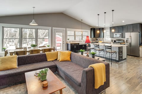 Living Room | Full Sleeper Sofa | Main Level