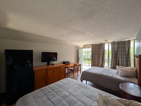 Bedroom. Interior and views may vary based on location and availability.